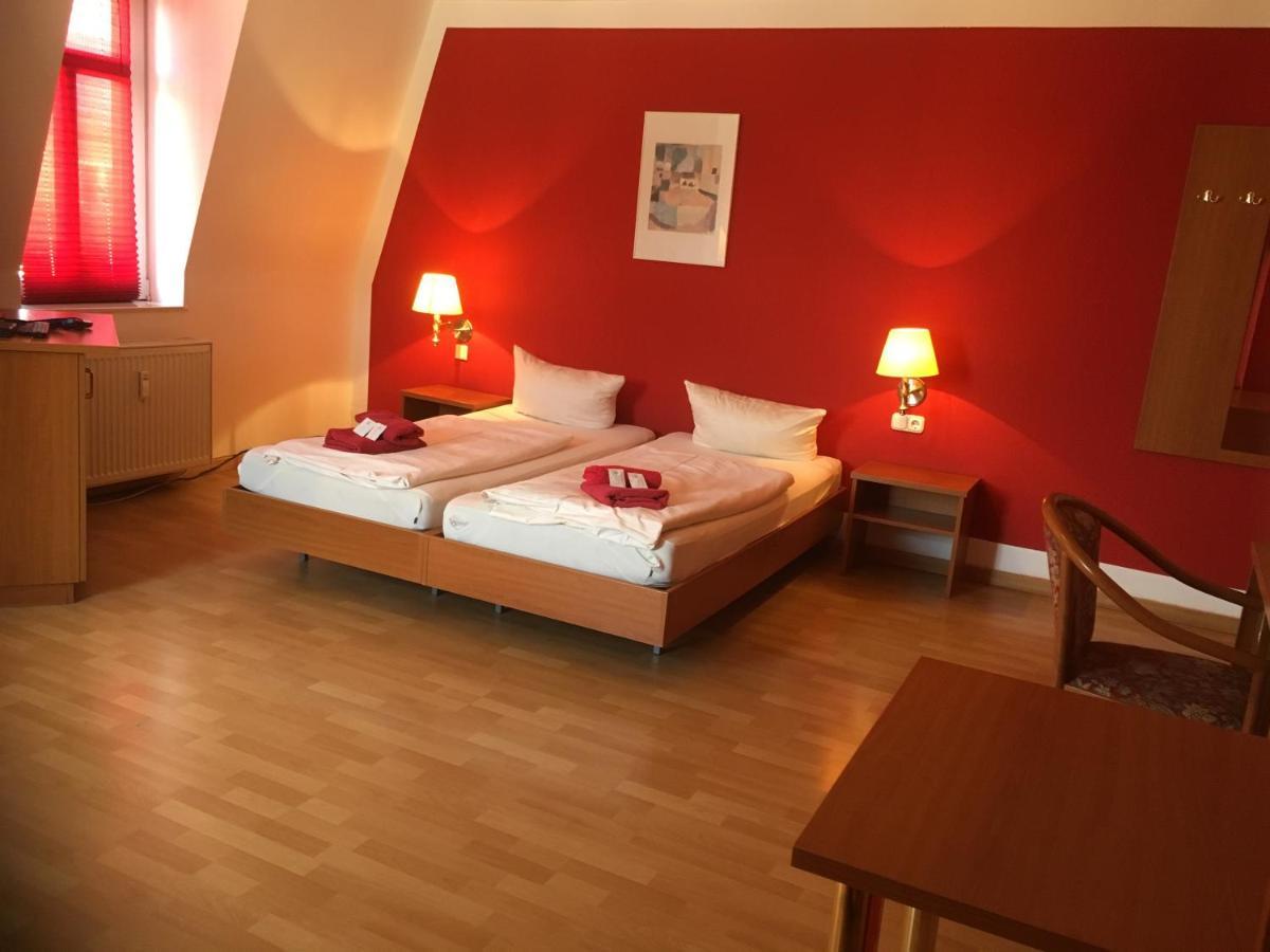 Ryde & Hyde Budget Hotel Дрезден Екстер'єр фото